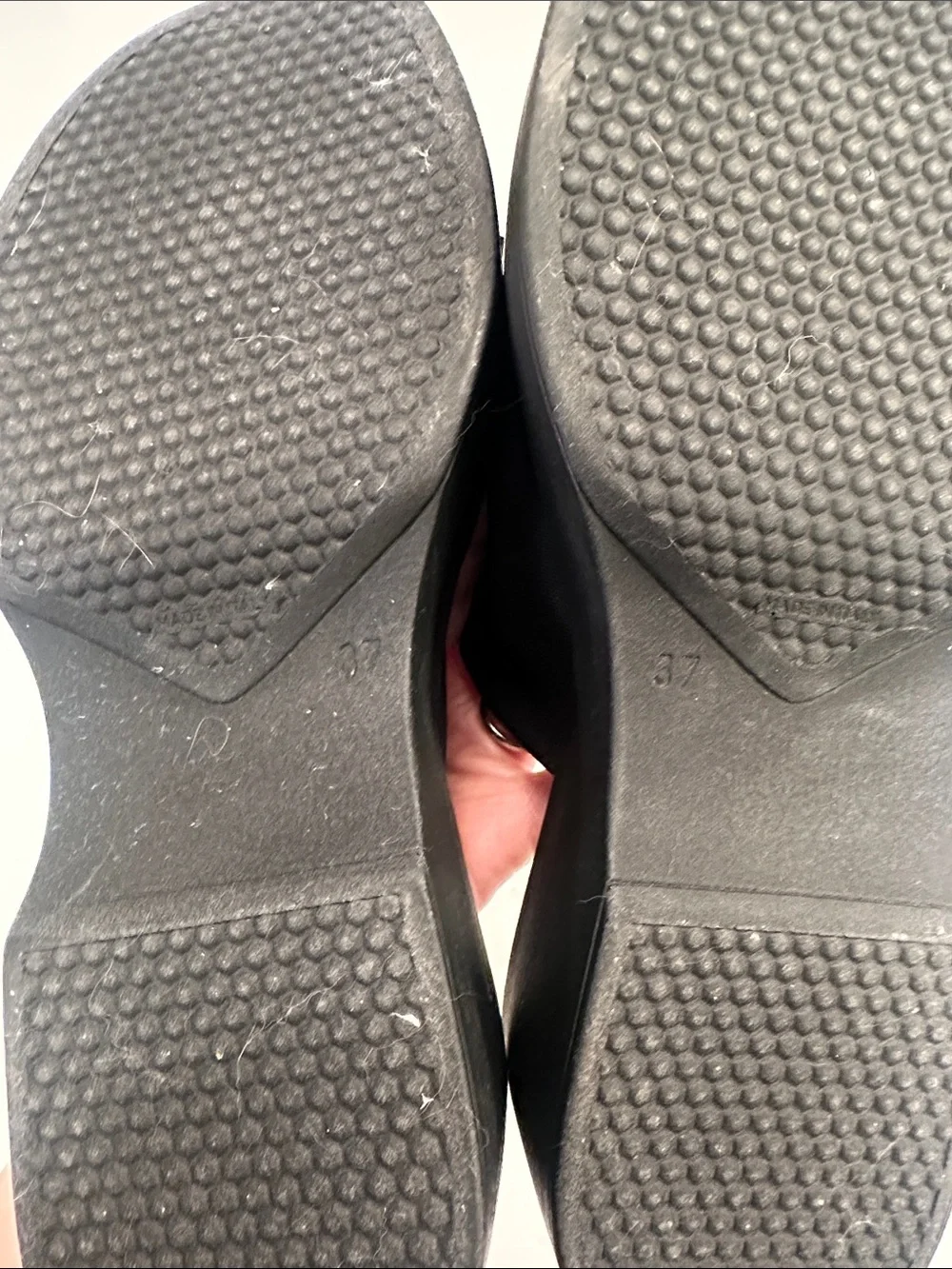 Steve Madden Black Low-Heel Slide Sandals